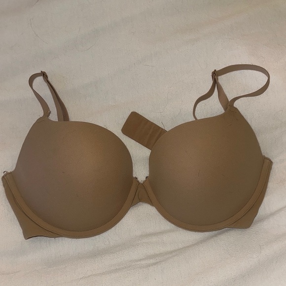 SKIMS Tan T-Shirt Bra with Smooth Molded Cups - Picture 1 of 3